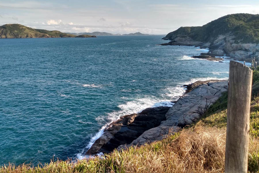Corpo de turista levado pelo mar é encontrado em Arraial do Cabo-RJ após seis dias de busca