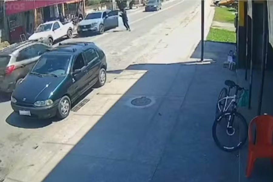 Homens armados matam a tiros dono de serralheria em Saquarema-RJ