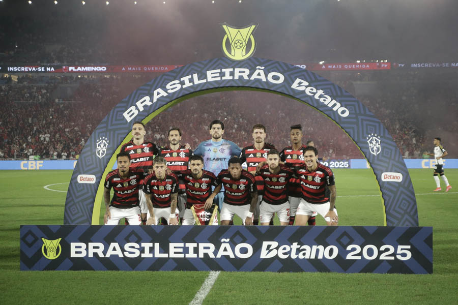 Flamengo vence o Ceará e conquista o título do Brasileirão