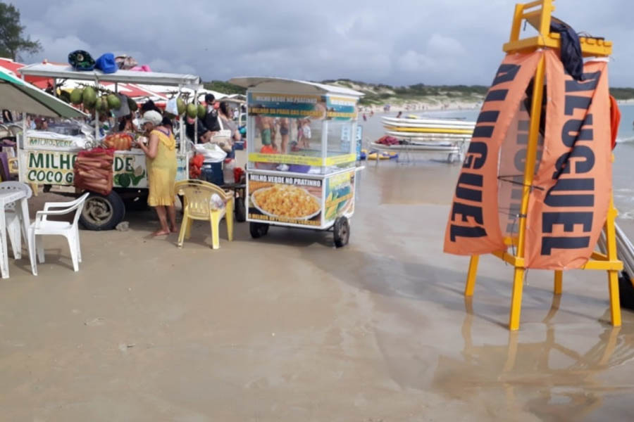 Cabo Frio-RJ reforça organização do comércio ambulante na alta temporada