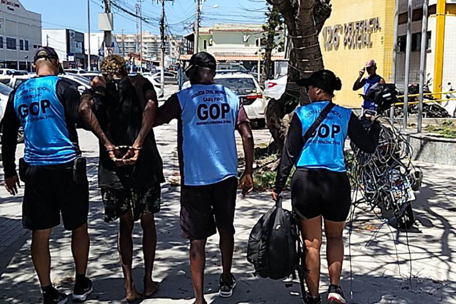 GOP de Cabo Frio-RJ conduz suspeito à delegacia após ação no Braga