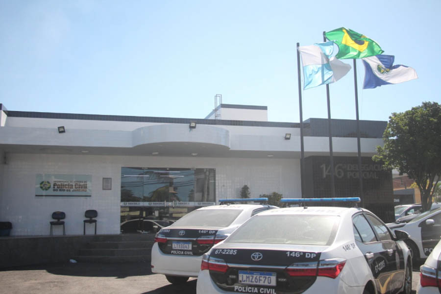 Mulher tem moto roubada durante assalto na BR-101 em Campos dos Goytacazes-RJ